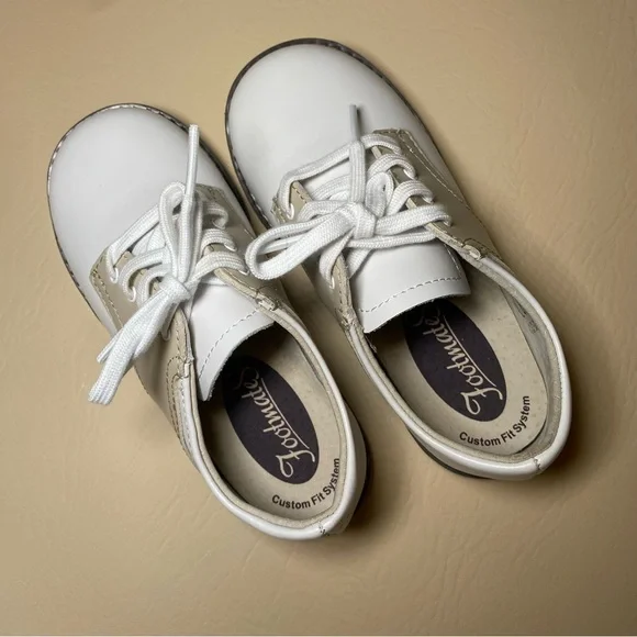 Footmates Classic White and Tan Boys Shoes style “cheer” - Picture 6 of 8